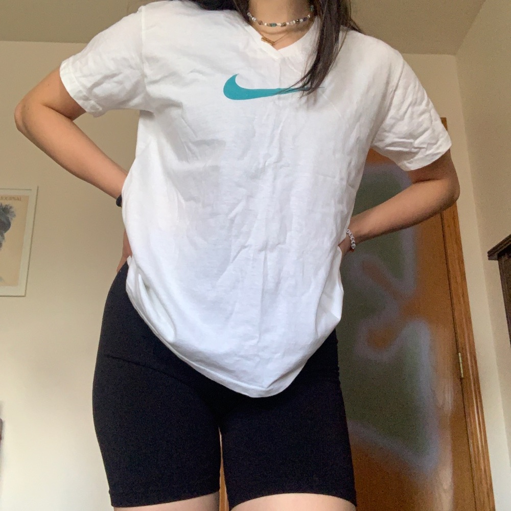 Nike V-neck T-shirt with Sparkle Swoosh✨